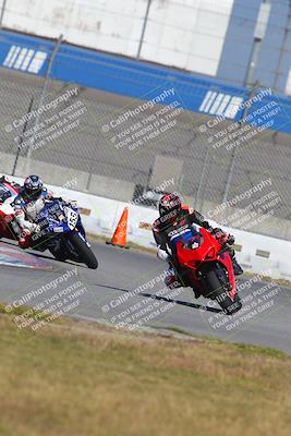 media/Nov-26-2022-Fastrack Riders (Sat) [[b001e85eef]]/Level 3/Session 3 Outside Turn 9/